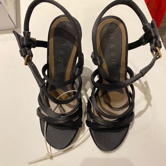 👠BN - M.A.R.N.I. - INCREDIBLE STEAL! Authentic Black Satin Heels - 37 - Picture 6 of 13